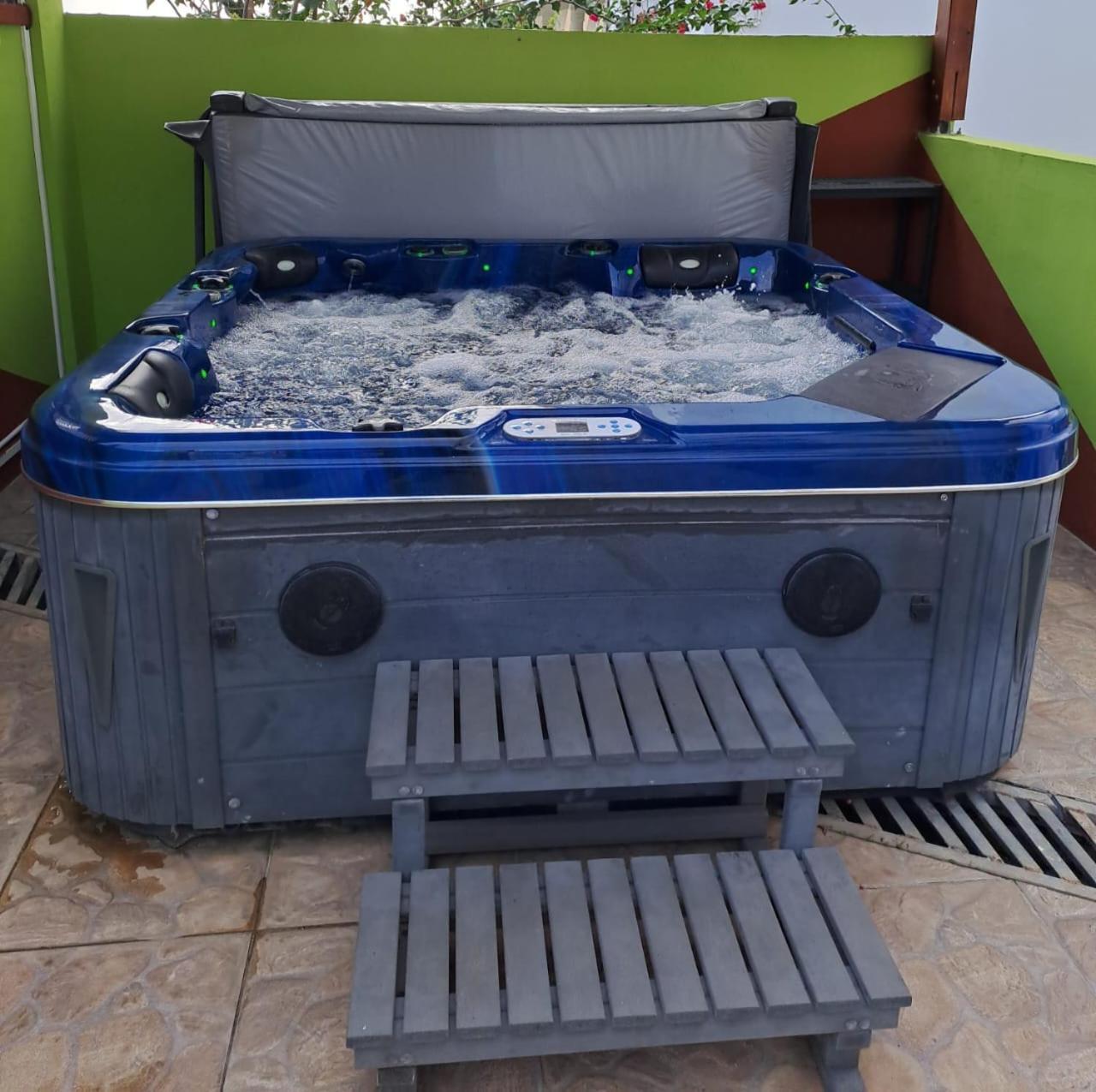 Villa La Casa Binecha avec Jacuzzi Baillif Exterior foto